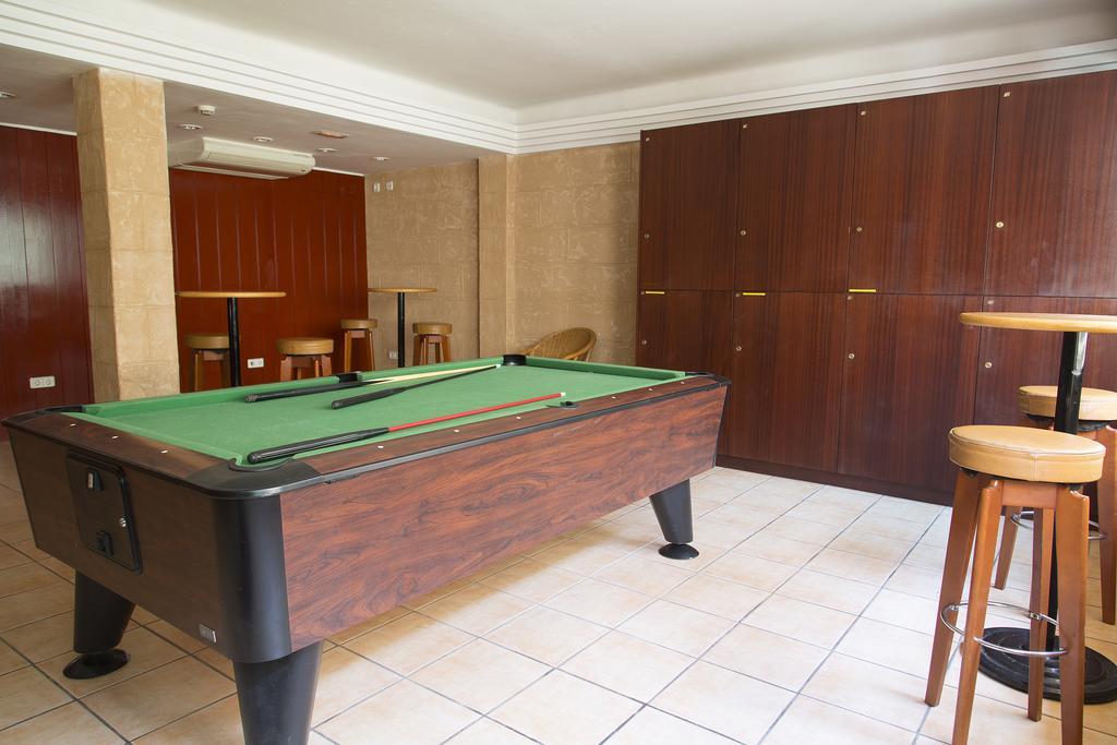 Apartamentos Casa Maria Сан-Антонио-Абад Экстерьер фото